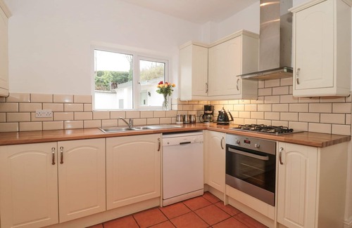 Minehead Cottage | 2 MOORLANDS, pet friendly, with open fire in Minehead