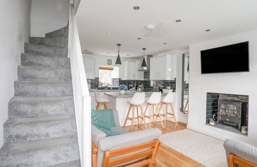Conwy Cottage | 2 MORFA VIEW, family friendly, country holiday cottage in Conwy
