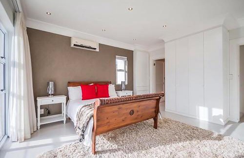 Camps Bay Apartment | 2 on Medburn