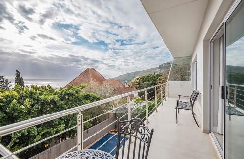 Camps Bay Apartment | 2 on Medburn