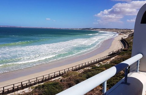 Paradise Beach Apartment | 2 On the Beach 1 Self catering