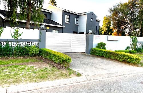 Umtata House | 2 on ZK Matthews Guesthouse