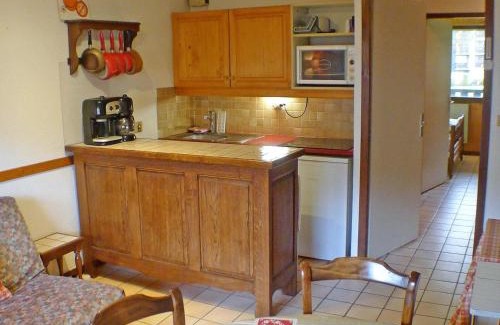 Samoens Apartment | 2 pièces cabine lumineux, proche centre Samoëns, animaux acceptés, parking, balcon - FR-1-629-22