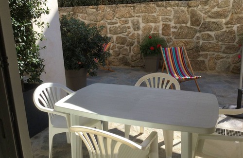 Porto Pollo House | 2 Pièces, Climatisé, à 150 m de la Plage, Tout Confort Pour 4 Personnes