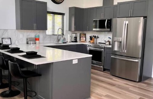 Dagbelen Apartment | 2 Pools 5500 m² Garden Family & Events, Pet Yalıkavak -sleeps 4
