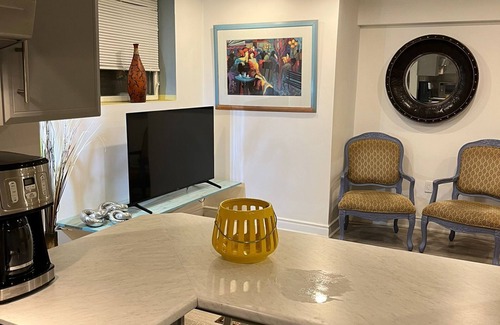 Central Erin Mills Apartment | 2. Private Room - Erin Mills Mall