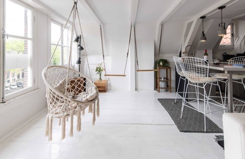 Grachtengordel-West Bed & Breakfast | 2 private rooms in Amsterdam city centre