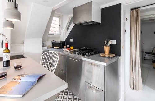 Grachtengordel-West Bed & Breakfast | 2 private rooms in Amsterdam city centre