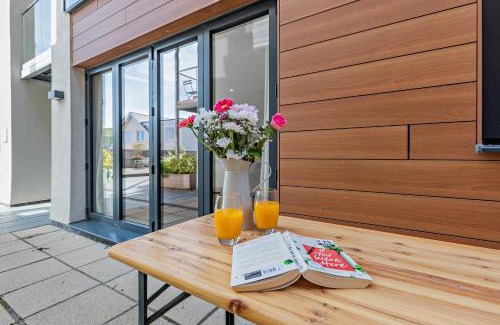 Mortehoe Apartment | 2 Putsborough - Luxury Apartment at Byron Woolacombe, only 4 minute walk to Woolacombe Beach!