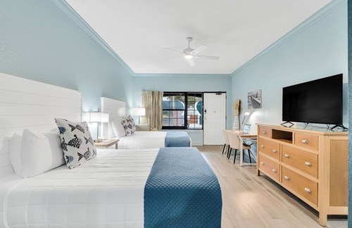 Crystal Beach Hotel | 2 Queen Beds Available. Dog Friendly!