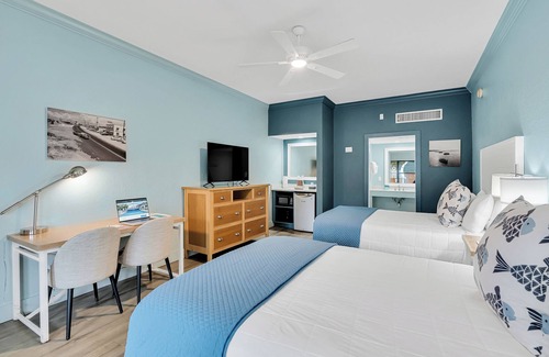 Crystal Beach Hotel | 2 Queen Beds Available. Dog Friendly!