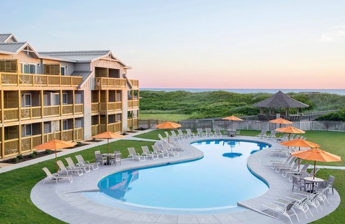 Duck Apartment | 2 Queens | Ocean View Beach + Award-Winning Spa