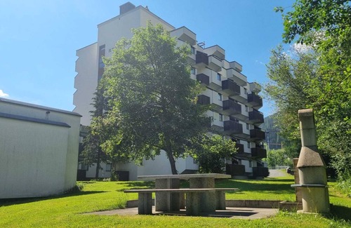 Savognin Apartment | 2 room apartment for 1 - 4 people with a view of the village of Savognin