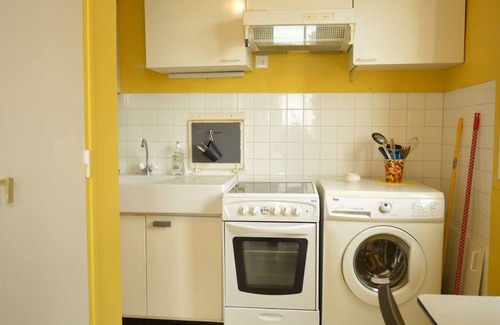 Argeles Plage Apartment | 2-room apartment, sleeps 5, direct beach access, Argelès-sur-Mer