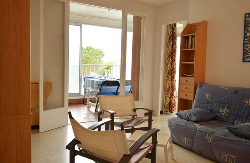 Argeles Plage Apartment | 2-room apartment, sleeps 5, direct beach access, Argelès-sur-Mer