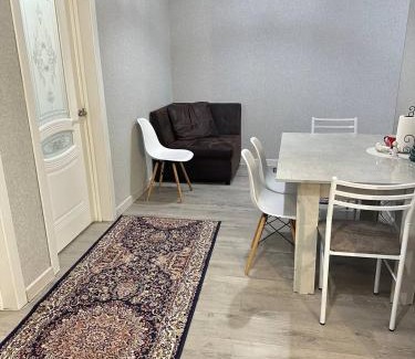 Bishkek Apartment | 2-room apartment Tynystanova 94