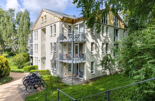 Heringsdorf Apartment | 2-room apartment with balcony and view of the park in a great beach location -