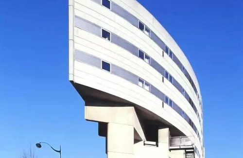 Quartier du Pont-de-Flandre Apartment | 2 Rooms 4 People