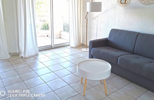 Mandelieu-La-Napoule Apartment | 2 Rooms Garden View #211