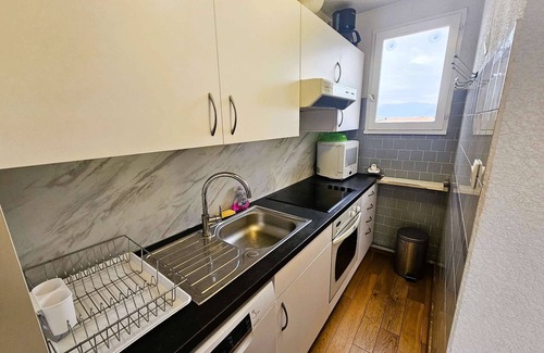 Saint-Mandrier-sur-Mer Apartment | 2 rooms with Big terrace of 25m ² in 350M of the Beach