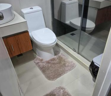 669 Ermita Apartment | 2 separate fully furnished condo units 1BR on the 23rd flr and 3BR penthouse on the 41st flr, with different bookings and daily rates in Ermita, Manila near SLEC,US Embassy, Mall and Parks