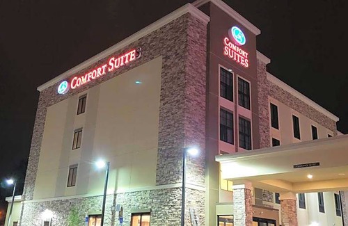Sable Altura Chambers Hotel | 2-Star Hotel ∙ Comfort Suites Denver near Anschutz Medical Campus