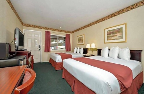 Palo Alto Hotel | 2-Star Hotel ∙ Americas Best Value Inn - Sky Ranch
