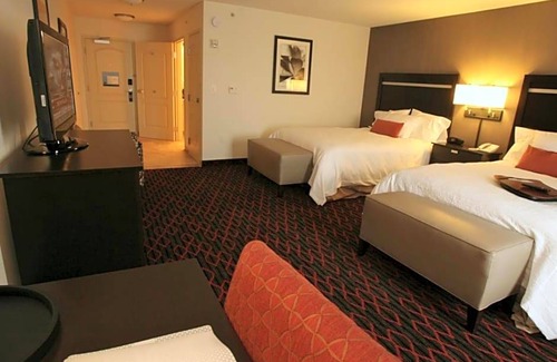 Fort Saskatchewan Hotel | 2-Star Hotel ∙ Hampton Inn by Hilton Fort Saskatchewan