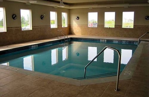 Fort Saskatchewan Hotel | 2-Star Hotel ∙ Hampton Inn by Hilton Fort Saskatchewan