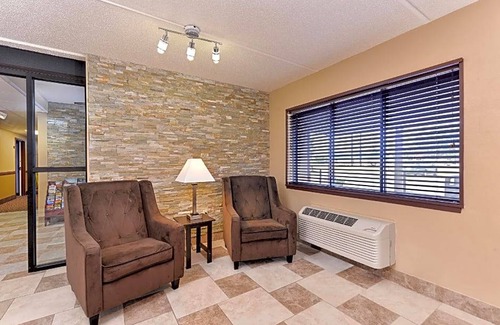 Clear Lake Hotel | 2-Star Hotel ∙ Americas Best Value Inn - Clear Lake