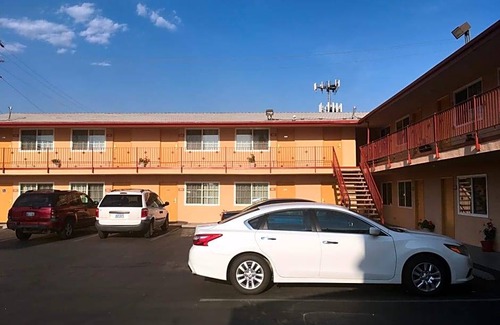 Beaumont Hotel | 2-Star Hotel ∙ Americas Best Value Inn Beaumont California