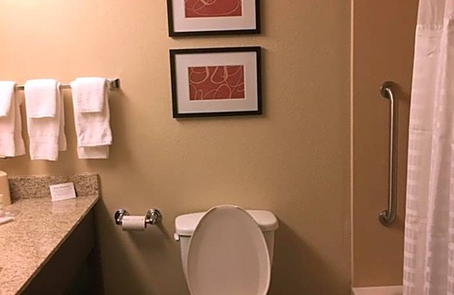 Dale City Hotel | 2-Star Hotel ∙ Comfort Suites Near Potomac Mills