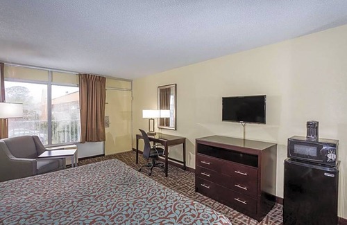 Melbourne Hotel | 2-Star Hotel ∙ Days Inn by Wyndham Melbourne