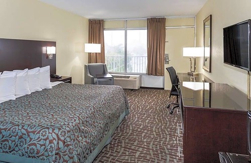Melbourne Hotel | 2-Star Hotel ∙ Days Inn by Wyndham Melbourne