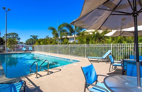 Melbourne Hotel | 2-Star Hotel ∙ Days Inn by Wyndham Melbourne