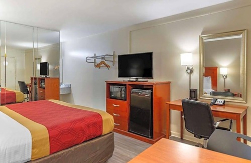 Charlottesville Hotel | 2-Star Hotel ∙ Econo Lodge North Charlottesville