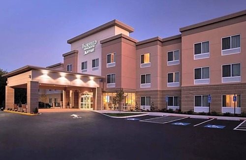 Jefferson Manor Hotel | 2-Star Hotel ∙ Fairfield Inn & Suites by Marriott Alexandria, Virginia