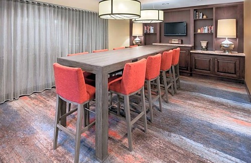 Jefferson Manor Hotel | 2-Star Hotel ∙ Hampton Inn & Suites Alexandria Old Town Area South