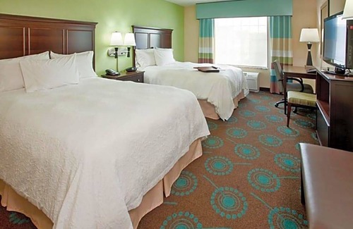 St. Cloud Hotel | 2-Star Hotel ∙ Hampton Inn and Suites St. Cloud