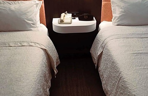 Wilkesboro Hotel | 2-Star Hotel ∙ Hampton Inn Wilkesboro