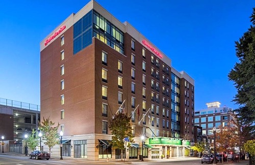 Downtown Little Rock Hotel | 2-Star Hotel ∙ Hampton Inn & Suites Little Rock-Downtown