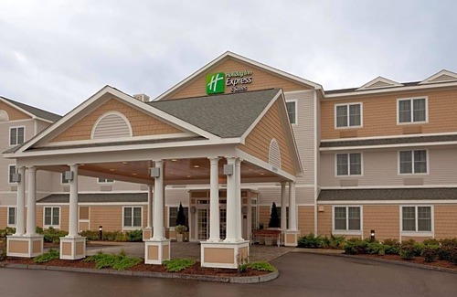 Rochester Hotel | 2-Star Hotel ∙ Holiday Inn Express Hotel & Suites Rochester, an IHG Hotel