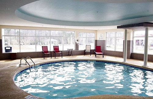 Havelock Hotel | 2-Star Hotel ∙ Holiday Inn Express & Suites Havelock Northwest New Bern, an IHG Hotel