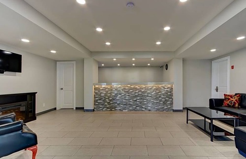 Kamloops Hotel | 2-Star Hotel ∙ Knights Inn Kamloops