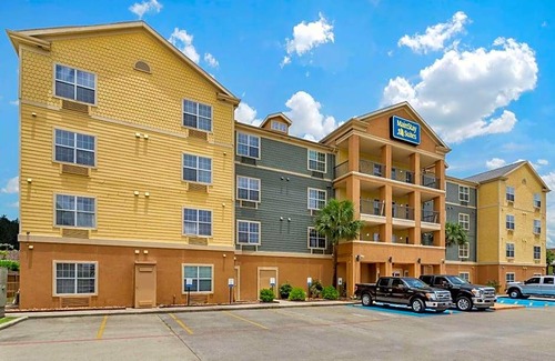 Port Arthur Hotel | 2-Star Hotel ∙ MainStay Suites Port Arthur - Beaumont South