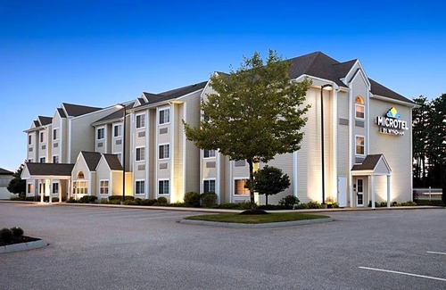 Dover Hotel | 2-Star Hotel ∙ Microtel Inn & Suites Dover by Wyndham