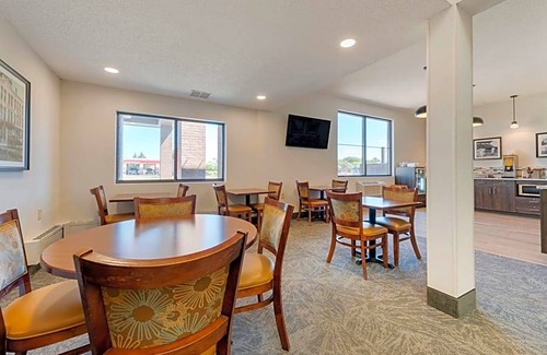 St. Cloud Hotel | 2-Star Hotel ∙ Quality Inn Saint Cloud