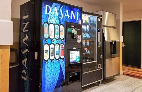 Vallejo Hotel | 2-Star Hotel ∙ Quality Inn near Six Flags Discovery Kingdom-Napa Valley