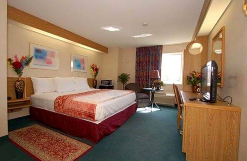 Willington Hotel | 2-Star Hotel ∙ Rodeway Inn Willington North