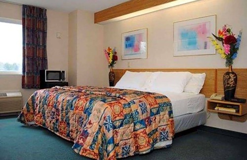 Willington Hotel | 2-Star Hotel ∙ Rodeway Inn Willington North